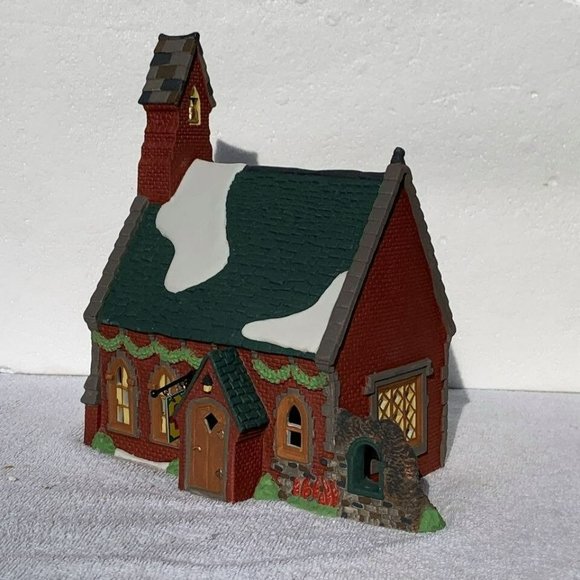 Dept 56 Dudden Cross Church Dickens Village Lighted Christmas Decoration - 1995 - Picture 10 of 12